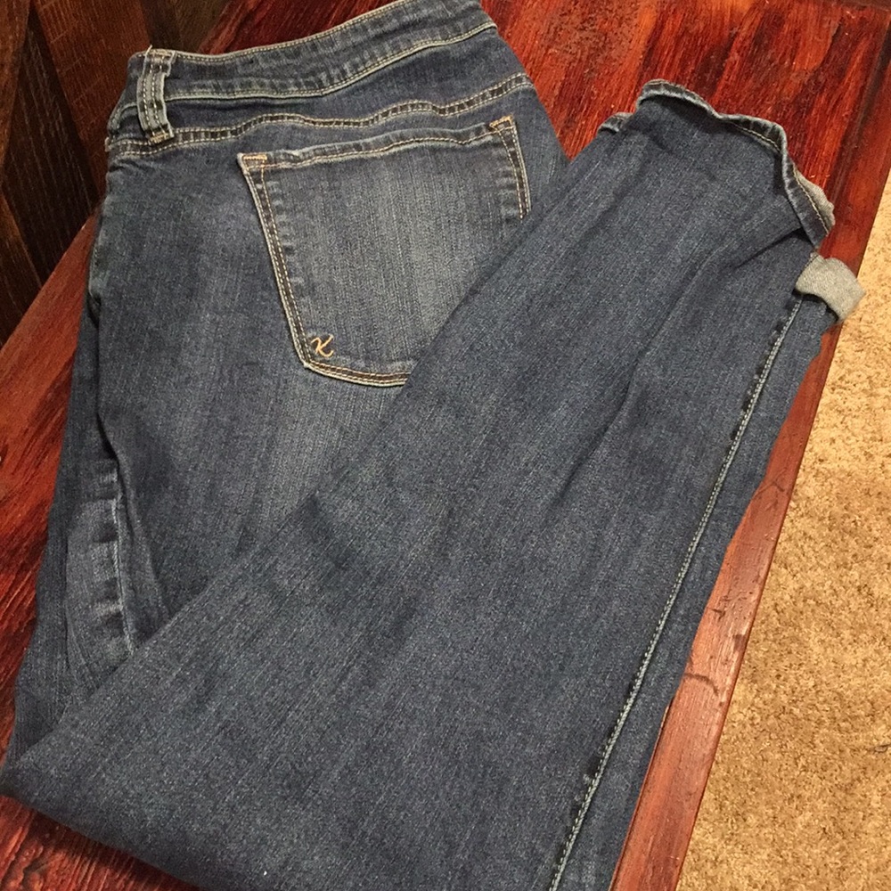 Distressed jeans size 18W